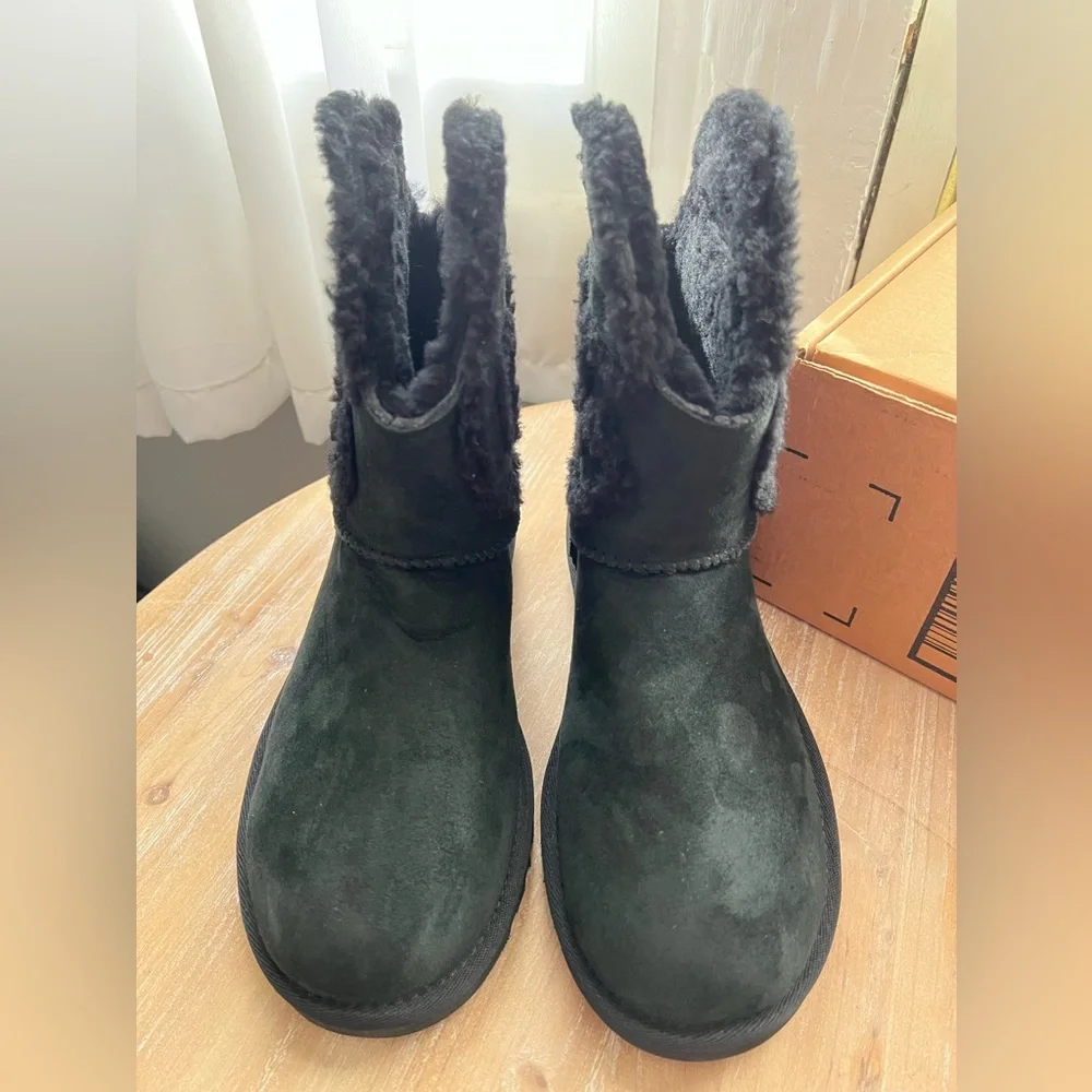 UGG x TELFAR Logo Mini in Black Women’s Size 7 New